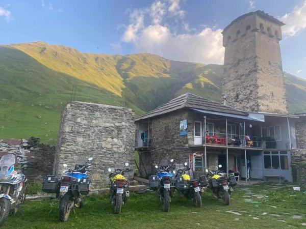 Old Tower Guesthouse - Kafe Ushguli Exterior foto