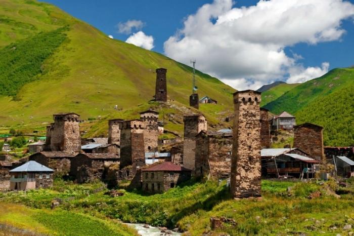 Old Tower Guesthouse - Kafe Ushguli Exterior foto